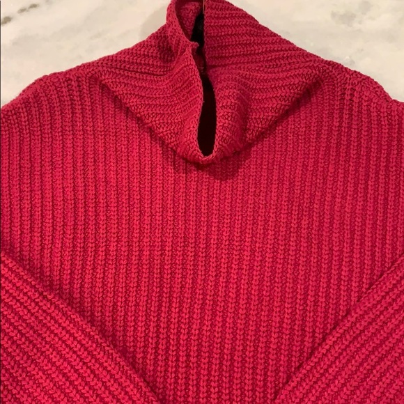 NWT• Free People Oversized Sweater XS • Raspberry - Picture 2 of 4